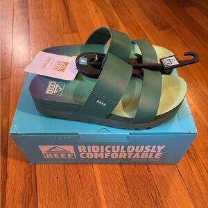 NWT - REEF x Sanctuary Sandals in Green